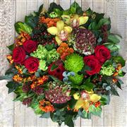 Seasonal informal posy